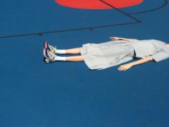 幾何学模様ネイルで、〝シンプル可愛い〟にモードをトッピング♭