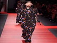 花柄だってモードにキメる。辛口派に捧ぐ、イノセンティック花柄fashion