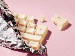 定番白ニット最強説。3大スタイルで彩る最旬コーデにズームイン