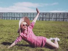 ファッションもシュガー＆スパイスに♡春に流行の兆し。ピンクのスタジャン10選