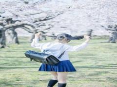 女の子の魅力を引き出す髪型。大人だからできるツインテールの楽しみ方