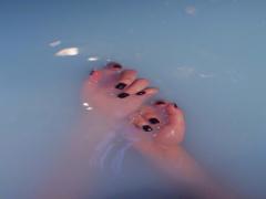 自分だけのネイルサロン！ジェルネイルグッズを通販で♡