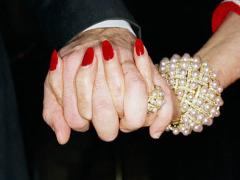 マジで落とす5秒前♡いつでも側にいてくれる、恋を引き寄せる持ち歩きコスメ3選