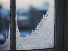 窓を開けたらコーデが決まる。朝の悩み要らずな”お天気”を生かすファッション