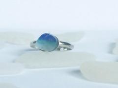 海で拾ったガラスの美しさを閉じこめて。クリア×マットのすりガラスネイル