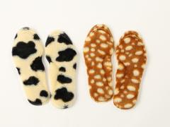 靴に忍び込ませるだけ。100均のインソールは足の健康や美脚を保つ魔法のアイテム♡