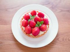 美肌もスリムも内側から。キレイな人が習慣で食べている5つの赤い果物とは？