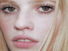 ここで決めなきゃ女がすたる！正しい"メイク直し"でいつでも女神級に美しい私に♡