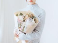 季節を味方に付けたいの。3つの「春の花色メイク」の作りかた