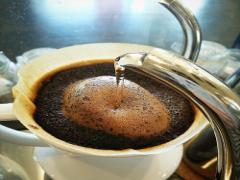 スタバで飲むのはもう卒業！美味しいコーヒーを堪能できる”こだわりカフェ”5店【東京】