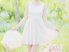 スキニーパンツ＝かっこいい その概念を覆す。甘いコーデに変換する4ポイント♡