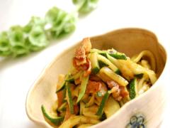 何にでも合う万能野菜。ズッキーニを使ったパスタのイタリアンレシピ