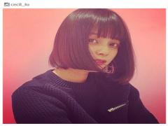 新しいヘア／岸本セシル