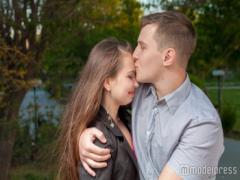 もう自分では止められない！無意識に送ってる男性の5つのラブサイン