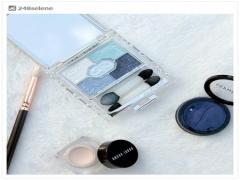 透明感ばっちり！涼しげアイカラーのポイント