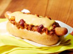 タリーズ、スパイシーなフード再び バナナ風味のスイーツも