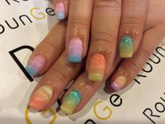 春ネイル本番！！たくさんのカラーを使ったカラフルネイルご紹介します♡