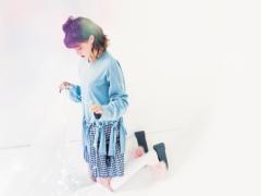 レースでもデニムでもない。全身愛されガールを作る〝フリル〟アイテム20