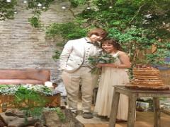 少しでも長く花嫁でいたい。結婚式の延長みたいな二次会ドレス