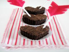 甘党も満足♡ロイズとのコラボ『チョコ好きのためのチョコケーキ』は一味違う！