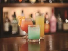 ちょい飲みや週末はしご酒に。今夜は三宮のバーでたのしもう♪