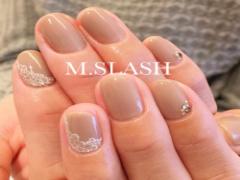 指先にも春の軽やかさを。レースネイルで透け感を楽しむフェミニンデザイン20選