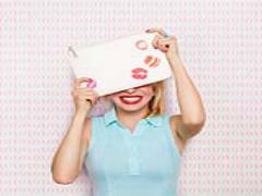 色っぽいにも甘めにも。ポップなカラーで作る旬顔メークHow to