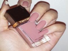 ピンクのツメに夢中です♡今っぽネイルになれる、可愛い色ネイルポリッシュ辞典