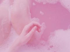 大好きなピンク色に磨かれる♡ボディスクラブがつくる幸せバスタイム