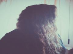 脱パーマ。ドライヤーとスタイリング剤で出来る簡単・ゆるふわヘア