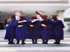 ヘアカラーデビューおめでとう！カラーを綺麗に長持ちさせてくれるシャンプーたち