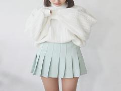 腰も脚も、ぐ～るぐるで全身痩せ。1回30秒の"回すだけダイエット"で薄着も余裕♡