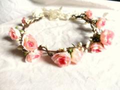 花が鮮やかさを取り戻す季節に。春の花を紡いでつくる”花冠ネイル”カタログ