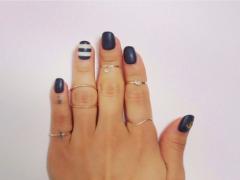 あえて黒がいいの♡"ブラックネイル"で可愛いもカッコいいも両方GET