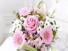 「おめでとう」「ありがとう」”別れ”と”お祝い”の春にしたい花束ネイルカタログ