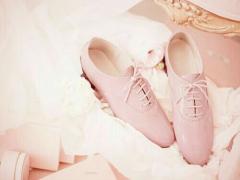 たまにはお砂糖控えめで。オトナ女子のための"甘くないパステル"着こなし講座