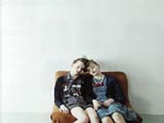 くもりの日のもやもやだってお洒落にかえて。“クラウディブルー”のネイルカタログ