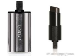 「ジバンシイ」の黒リップで官能的な唇に　自分だけのカラーで禁断の誘惑を誘う