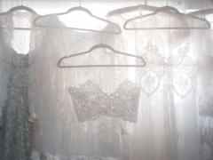 透け感と女性らしさにキュンとくる…♡春のレースネイルは全面orフレンチを。