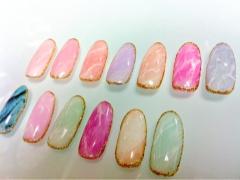 今年の春は天然石ネイルを。3色のカラーで作るデザイン集