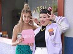 ローラ＆渡辺直美の仲良しっぷりが素敵♡MERY、CM撮影の裏側を大公開！