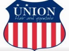 その後ろ姿はまるで浜辺の美女。ビーチウェーブでつくるヘアスタイル15選