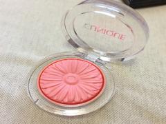 クボメイクでヒットの予感♡NEXTブーム”メロン色”をネイルにも取り入れて。