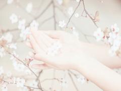 無意識の詰まった「手」のはなし。グーの握り方で分かる性格と付き合い方