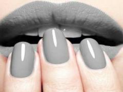 いつだって大人可愛いを叶てくれる、“グレーネイル”に注目♡