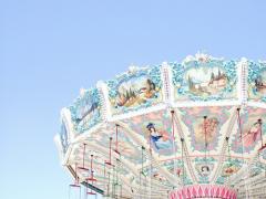 指先に最上級のかわいさを♡メリーゴーランドネイルで楽しむメルヘン世界