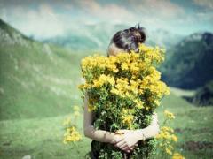 5月のイメージカラーはグリーン。春にぴったりグリーンネイルデザイン集