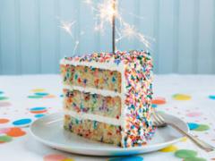 誕生日だもの、はじけよう！プレゼントのお供はキュートなバルーンで決まり