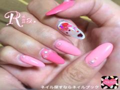 指先に降り積もったハート♡ガーリー度100%のスノードームネイル集