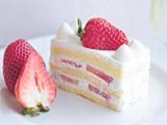 え、なにこれ？大阪の夢のようなスイーツ「ケーキパフェ」が気になりすぎる♡